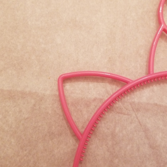 Pink Plastic Unicorn Headband - Picture 3 of 5